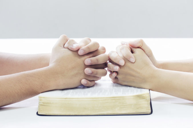 manfaat berdoa bersama pasangan