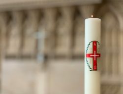 Ternyata ini 5 Alasan Gereja Katolik Menggunakan Lilin Saat Misa Kudus