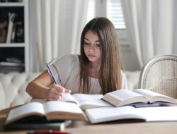 Kumpulan Doa Katolik Sebelum Belajar Menghadapi Ujian atau Test