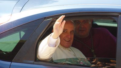 Paus Fransiskus Tunjuk Asisten Perawatan Kesehatan Pribadinya